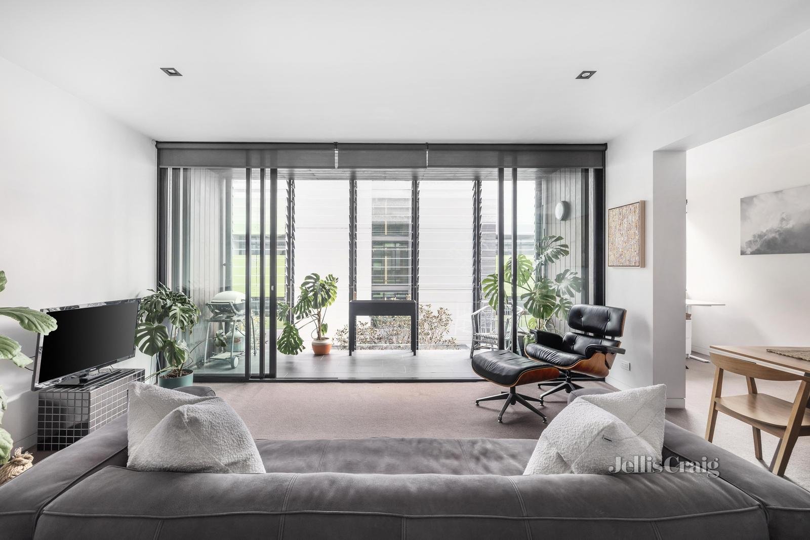 15/8 Lord Street, Richmond image 3