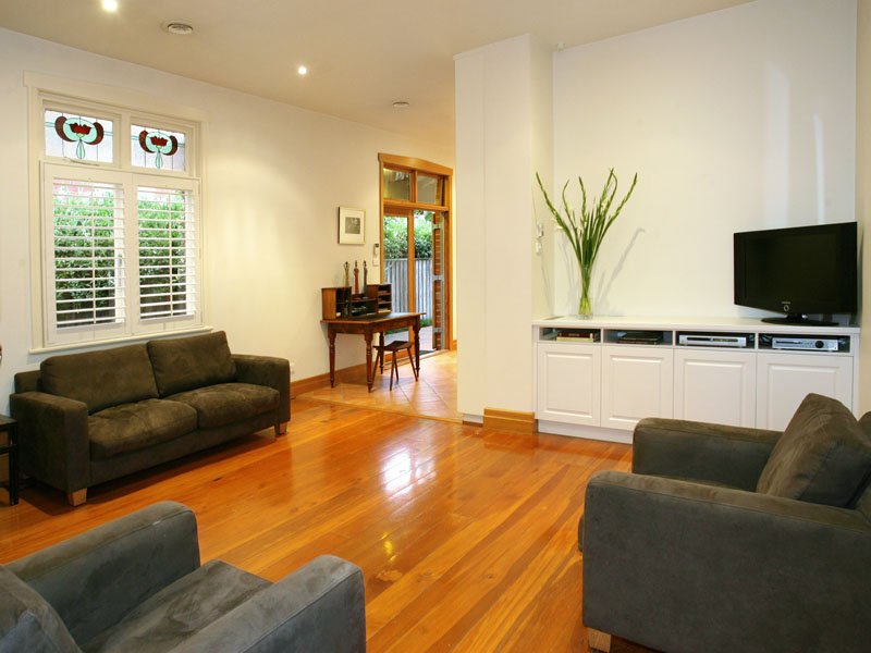 158 Ormond Road, Elwood image 4