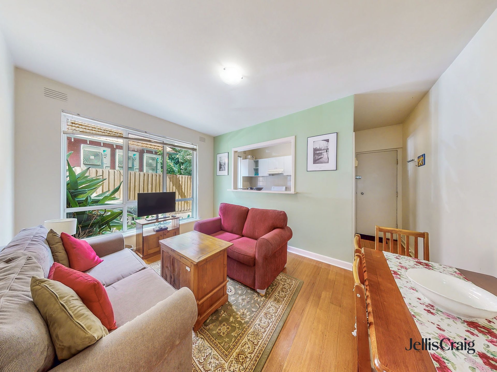 15/8 St Leonards Avenue, St&nbsp;Kilda image 1