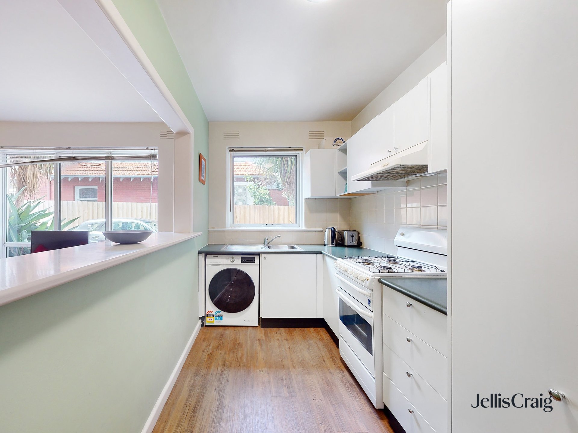 15/8 St Leonards Avenue, St&nbsp;Kilda image 8