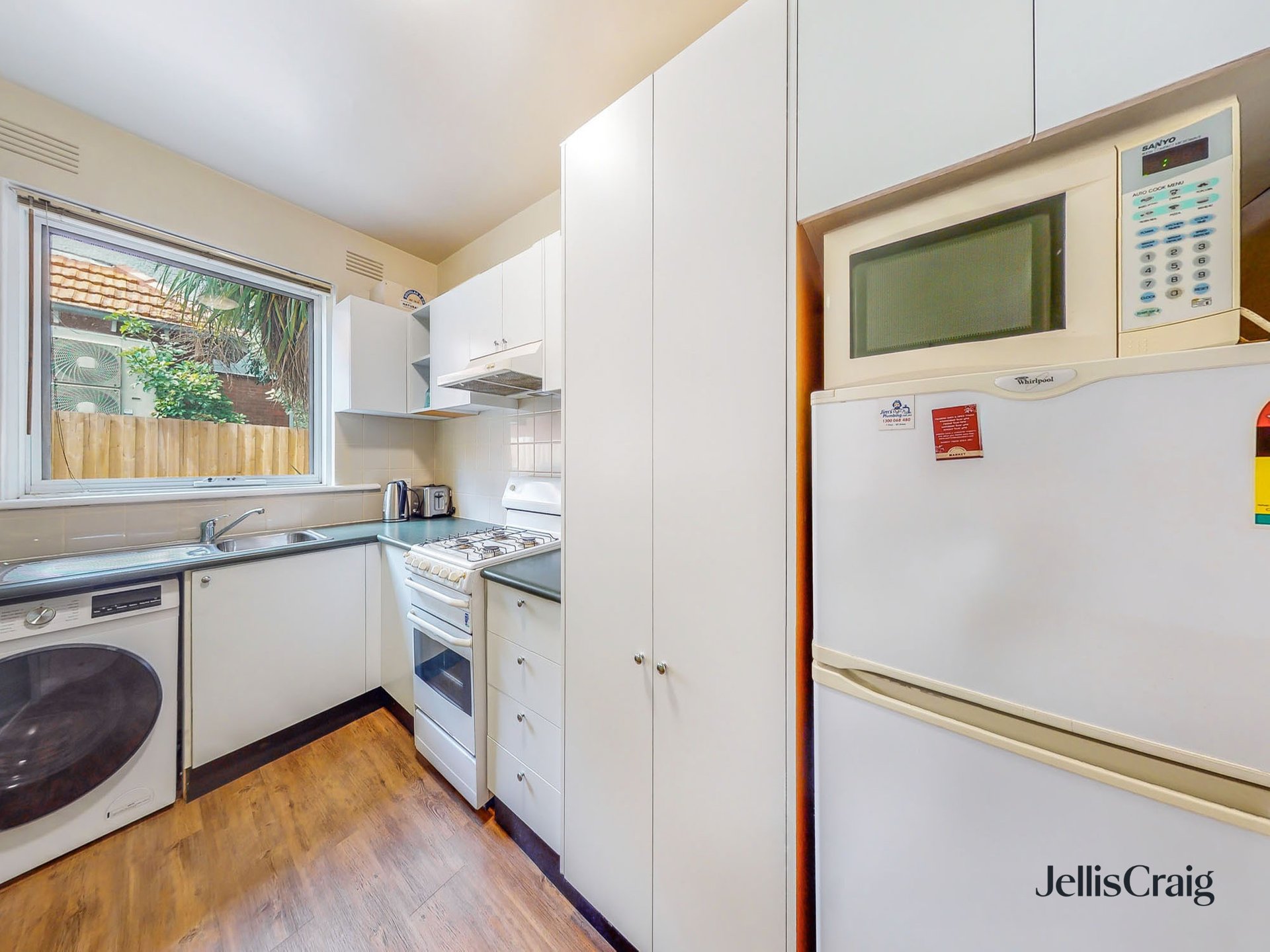 15/8 St Leonards Avenue, St&nbsp;Kilda image 9