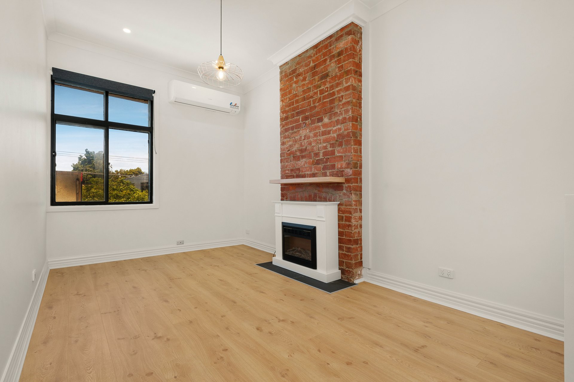 Property Gallery - Main Image