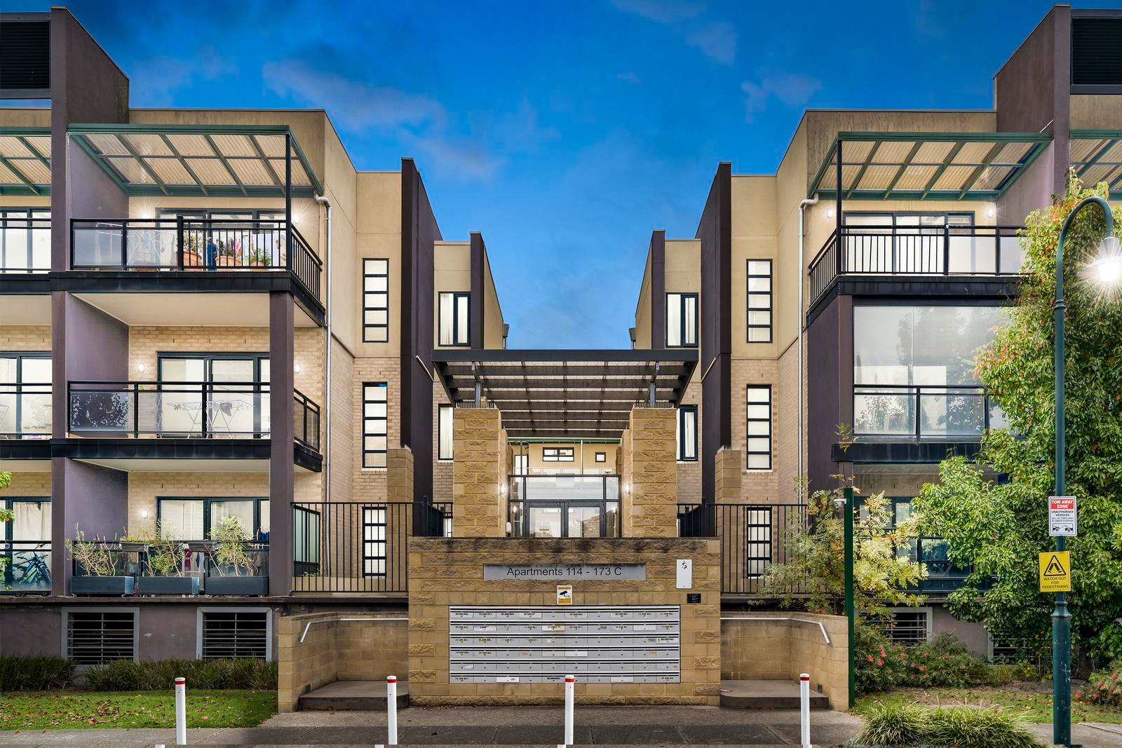 Property Gallery - Main Image