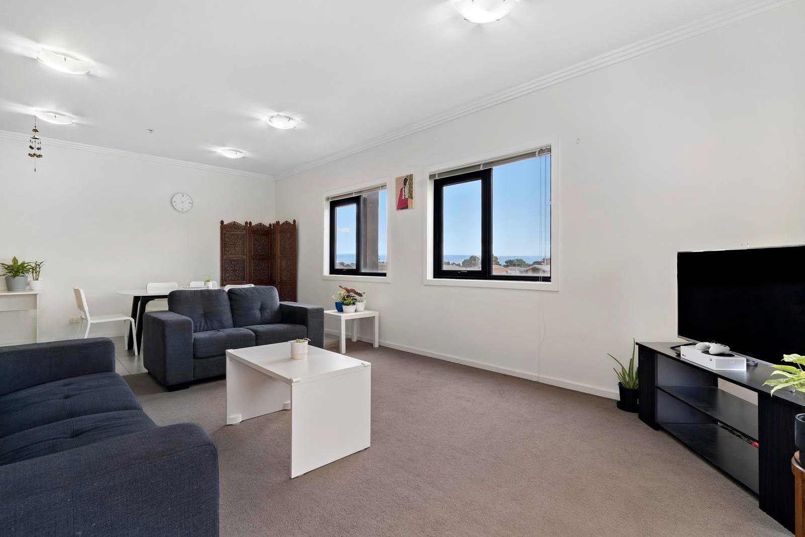 Property Gallery Thumbnail 3