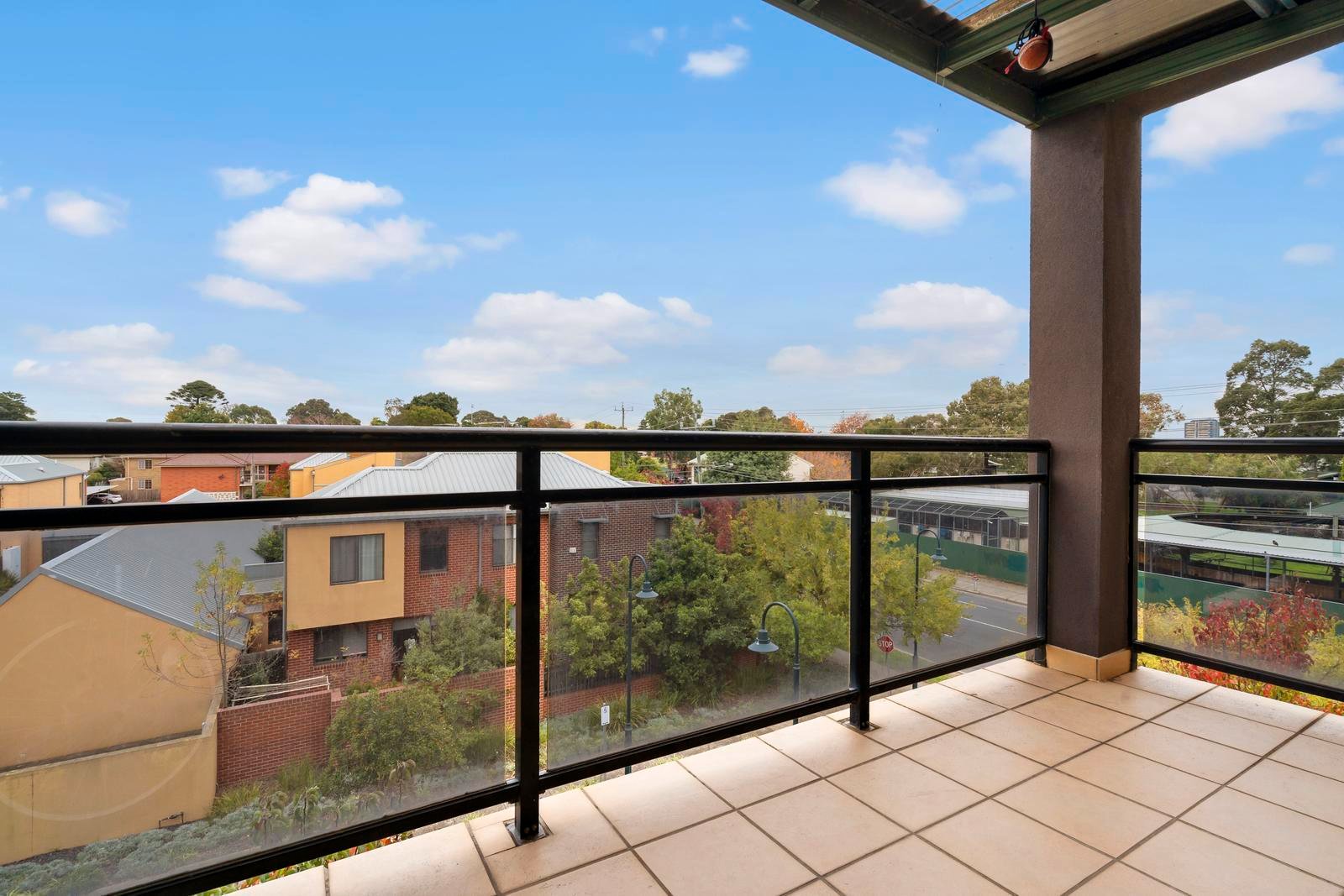 Property Gallery Thumbnail 9