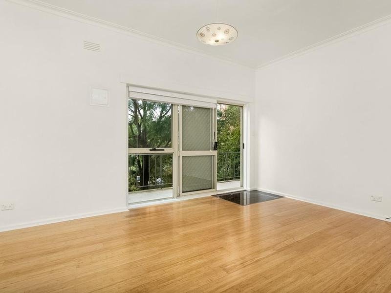 15/82 Campbell Road, Hawthorn East image 3