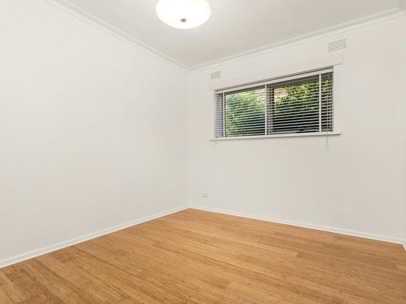 15/82 Campbell Road, Hawthorn East image 5