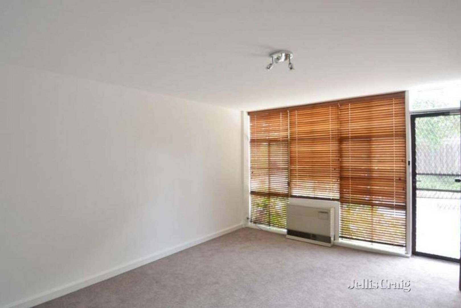 15/85 Ballarat Road, Maidstone image 1