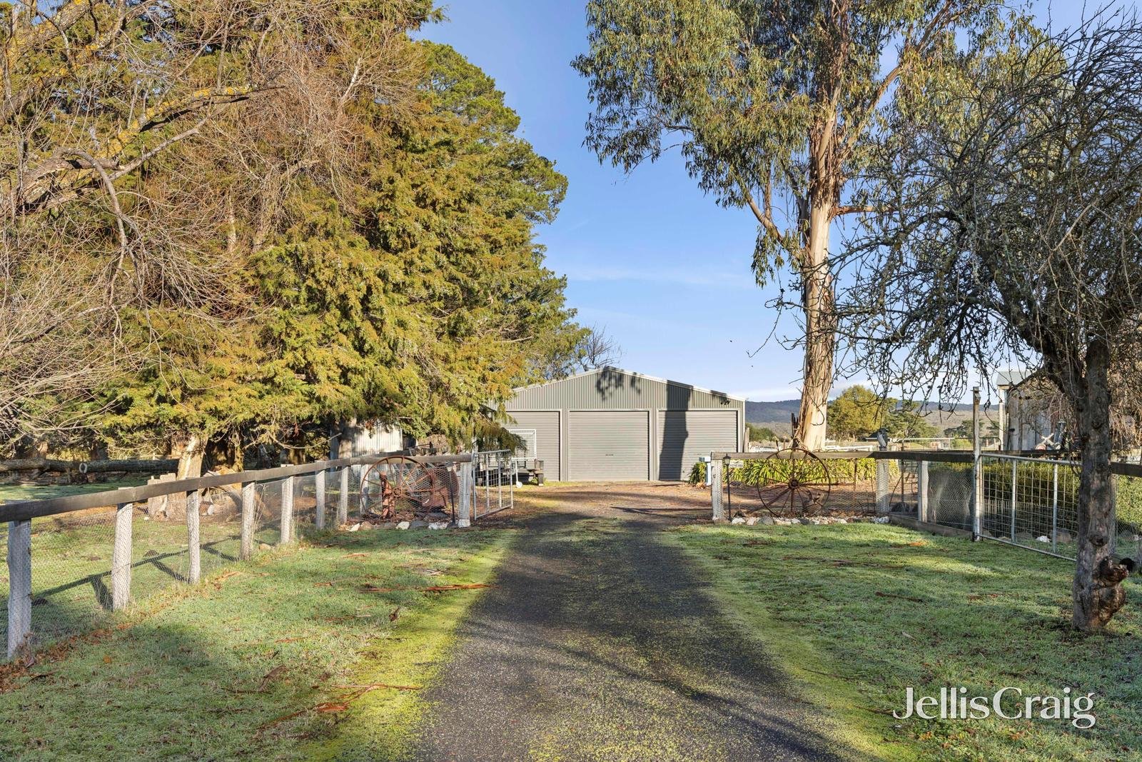 1585 Calder Highway, Taradale image 2