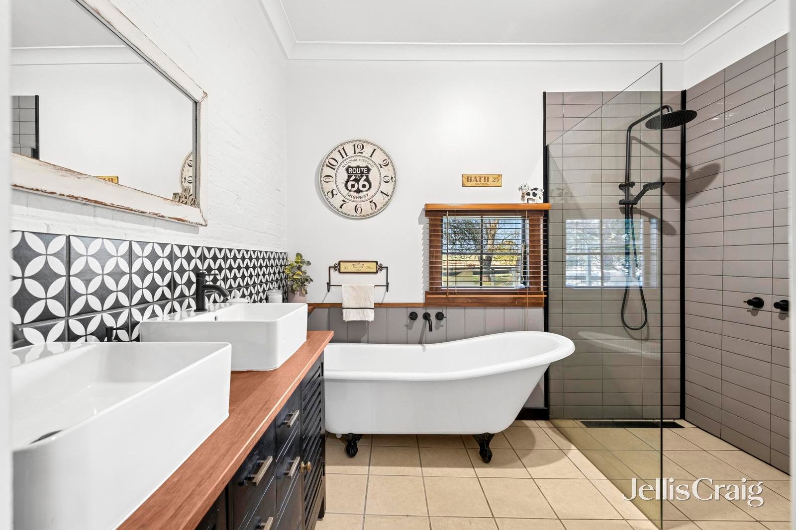 1585 Calder Highway, Taradale image 8