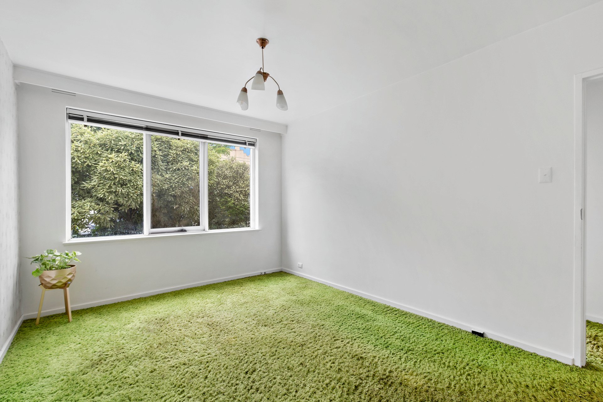 Property Gallery Thumbnail 2