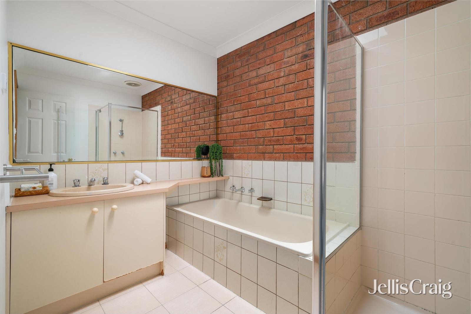 15/9-13 Wetherby Road, Doncaster image 7