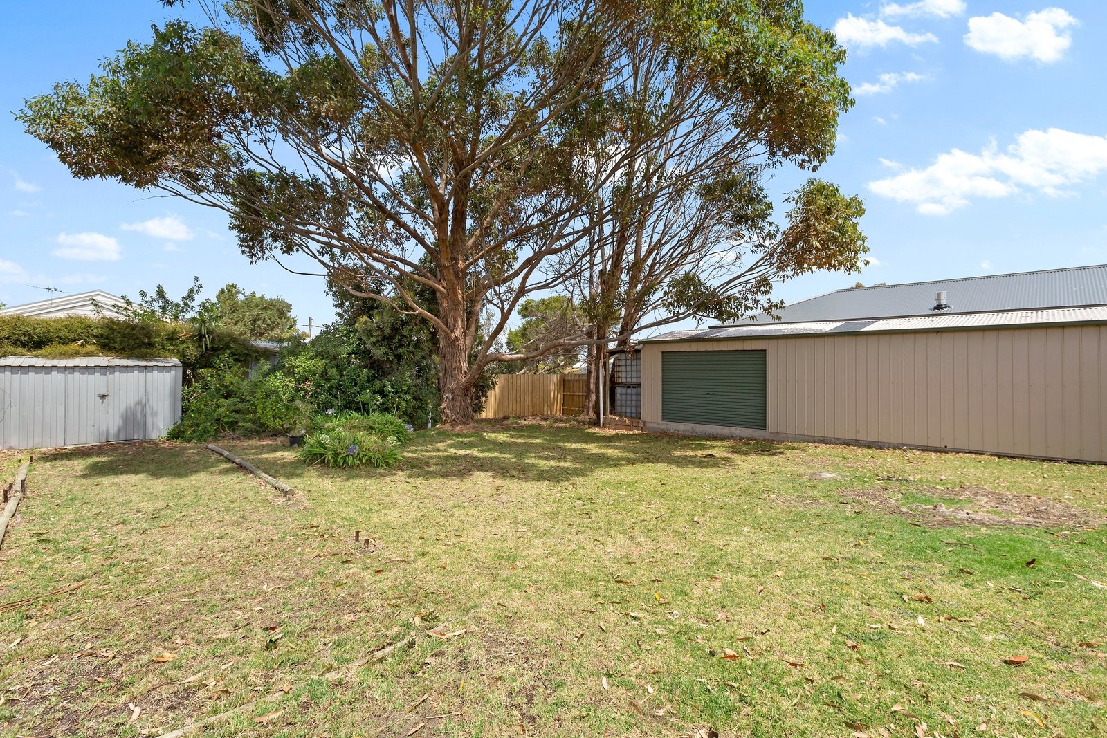 Property Gallery Thumbnail 15