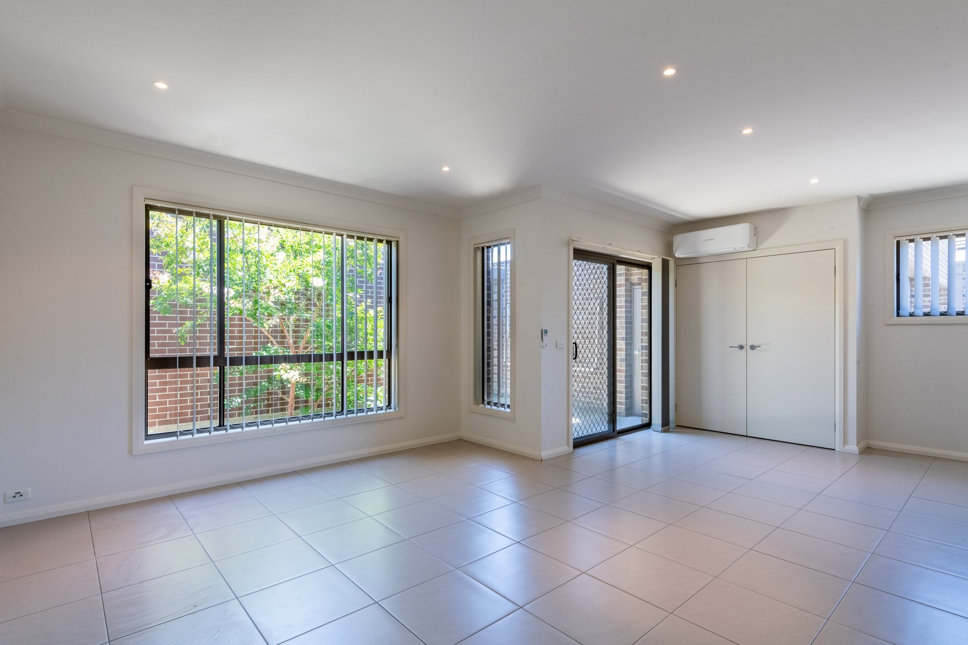 1/59 Craigmoor Crescent, Mernda image 12