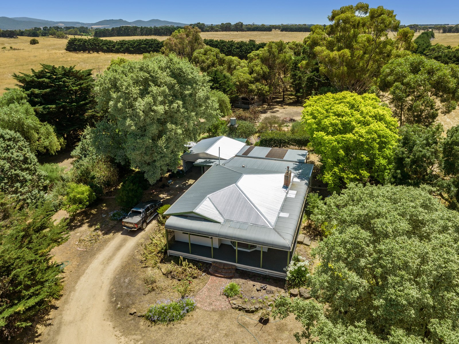 Property Gallery Thumbnail 4