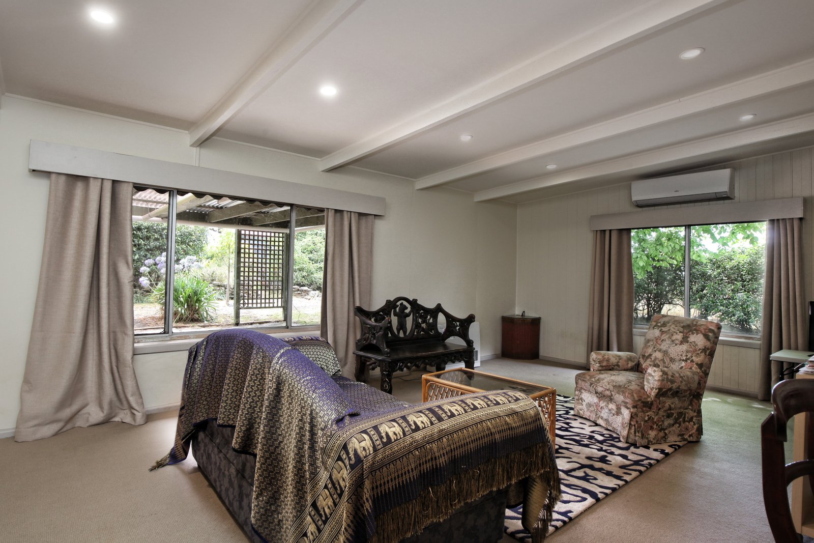 Property Gallery Thumbnail 9