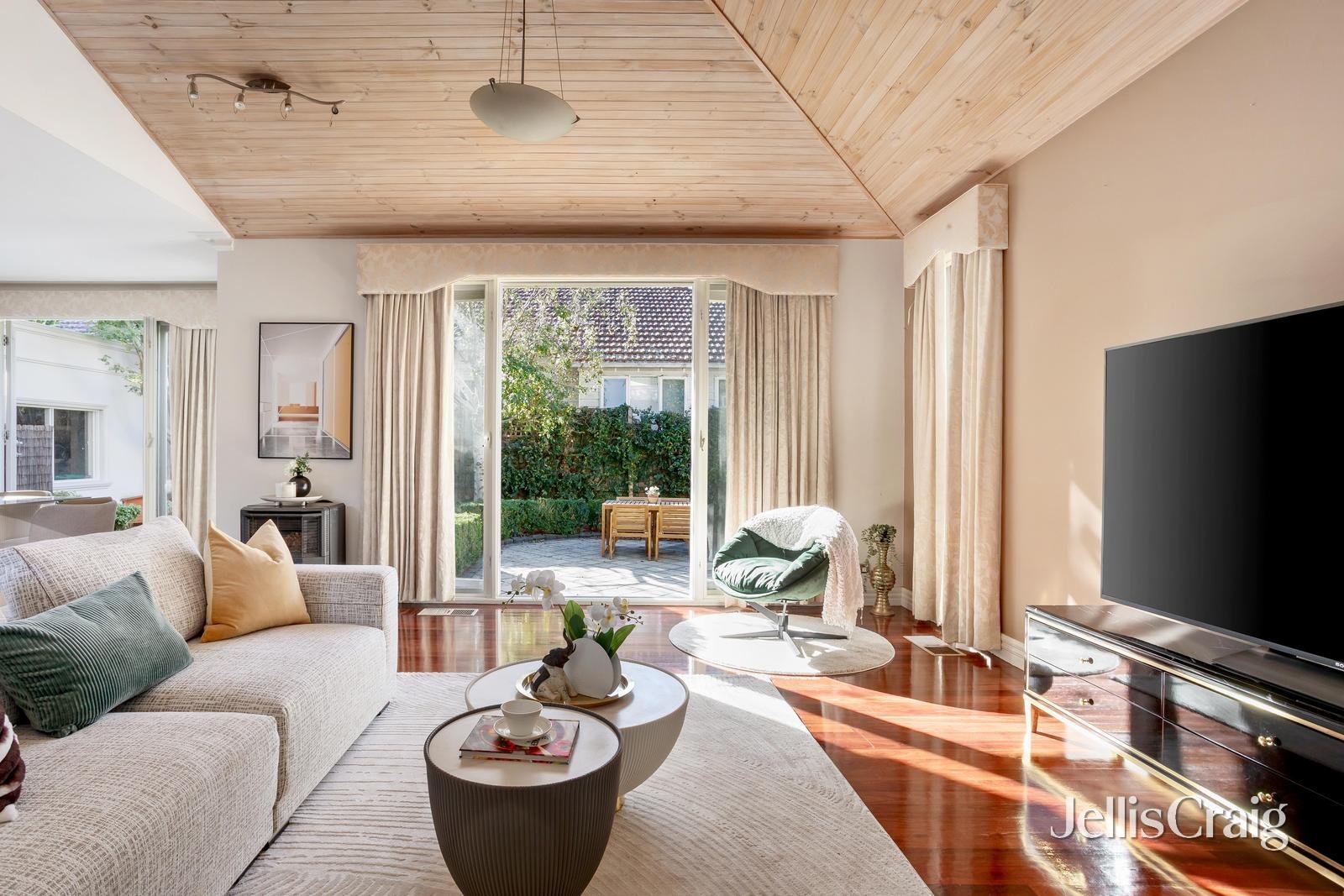 1/59 Kennealy Street, Surrey&nbsp;Hills image 4