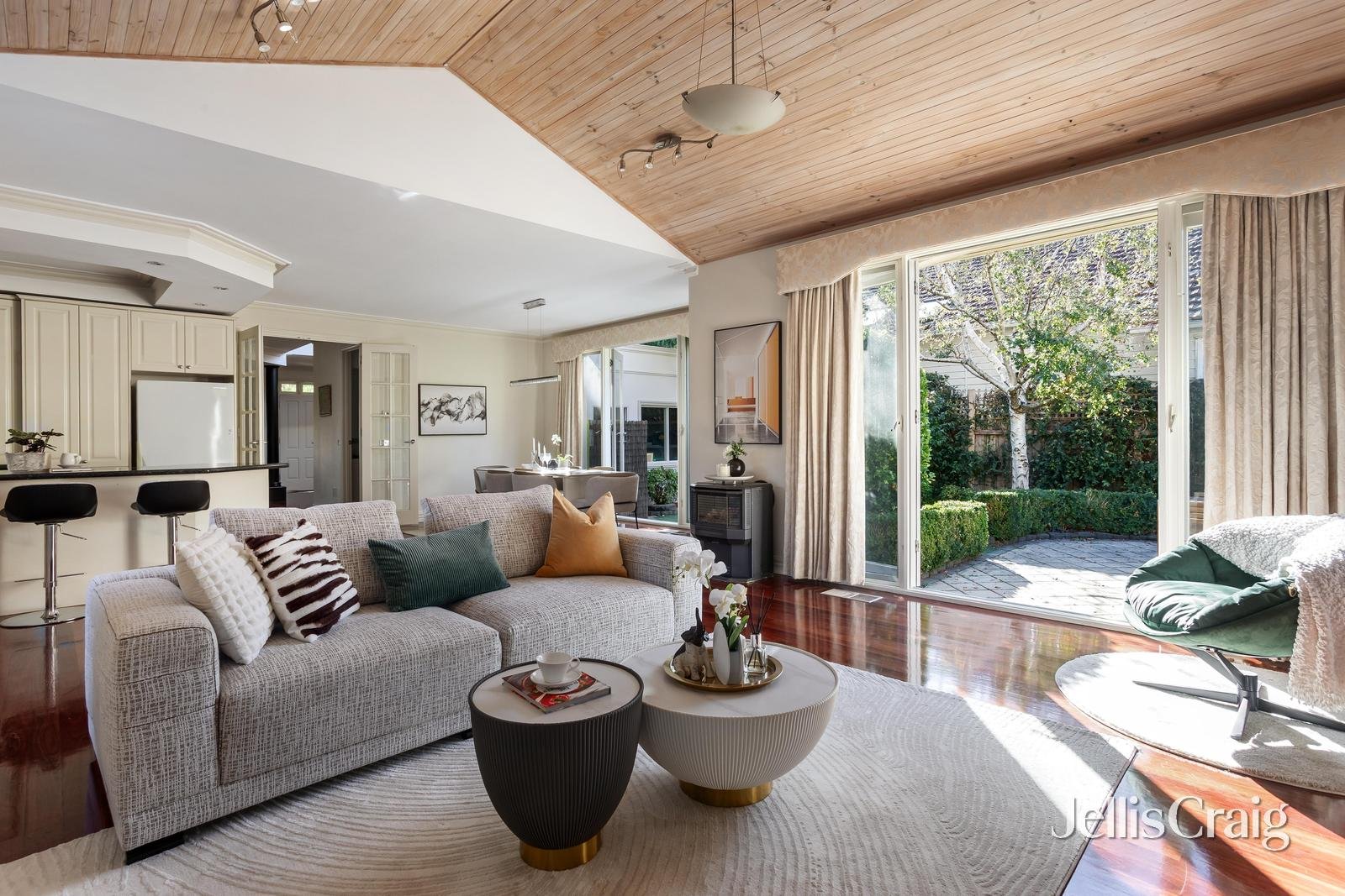 1/59 Kennealy Street, Surrey&nbsp;Hills image 9