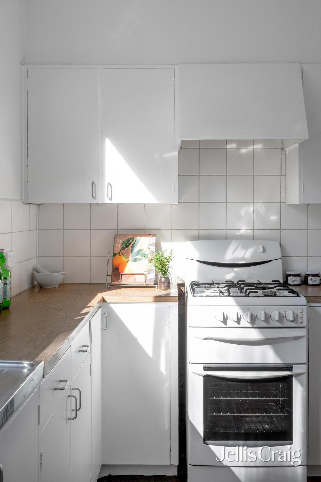 1/59 Riversdale Road, Hawthorn image 6