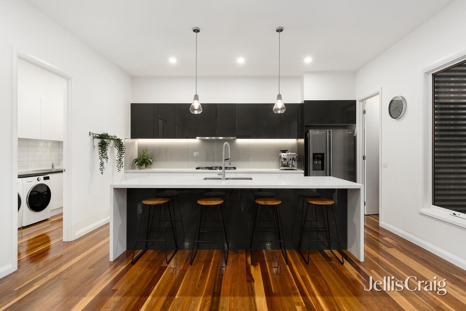 159 Scenic Crescent, Eltham&nbsp;North image 4