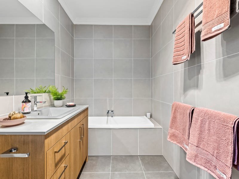 Property Gallery Thumbnail 8