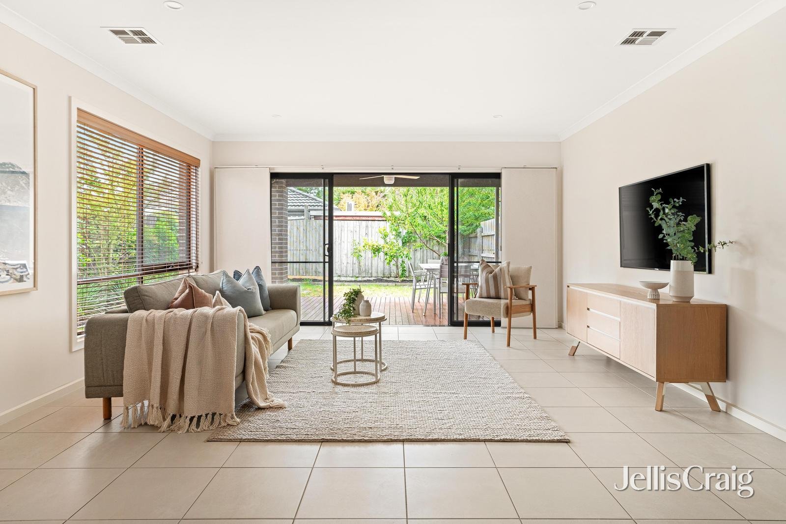 15A Alden Court, Cheltenham image 2