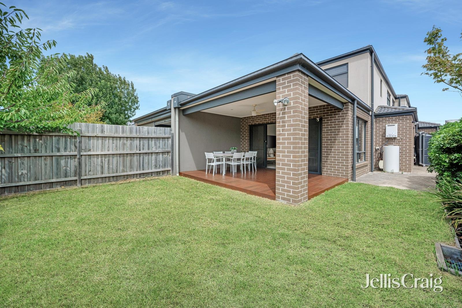 15A Alden Court, Cheltenham image 11