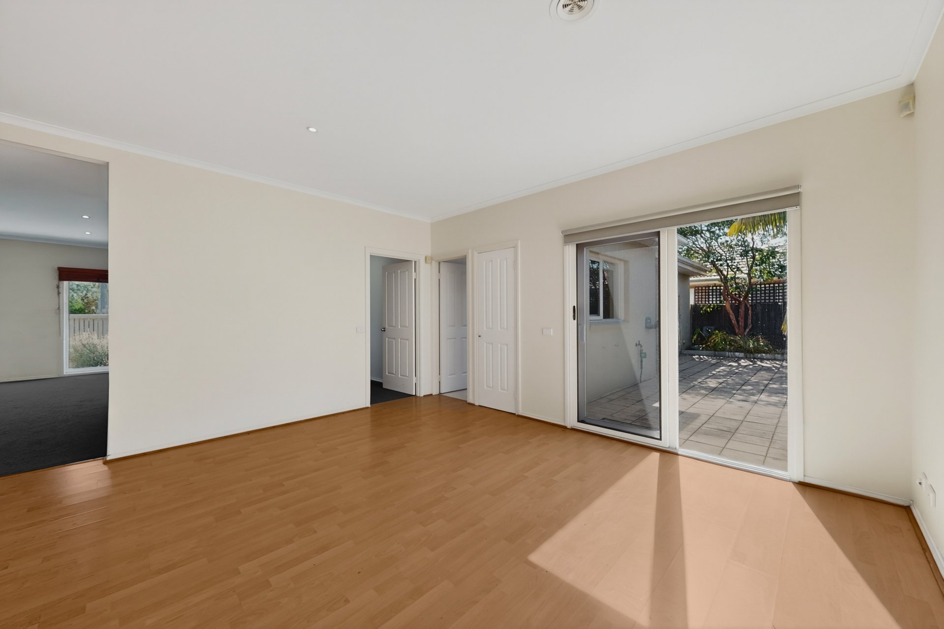 15A Crosbie Road, Murrumbeena image 4