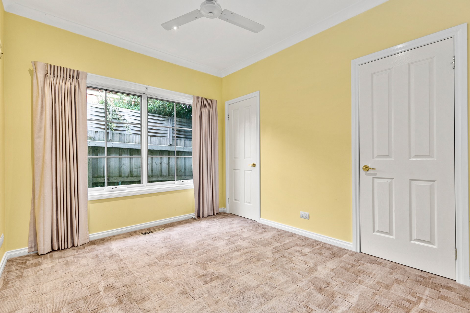 15A Eastmead Road, Croydon image 7