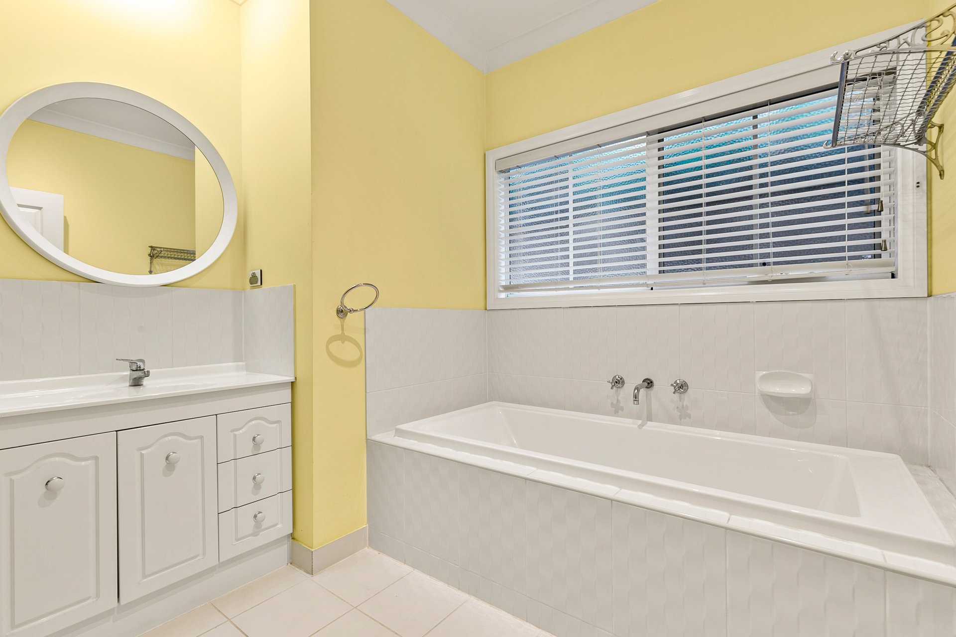 15A Eastmead Road, Croydon image 9
