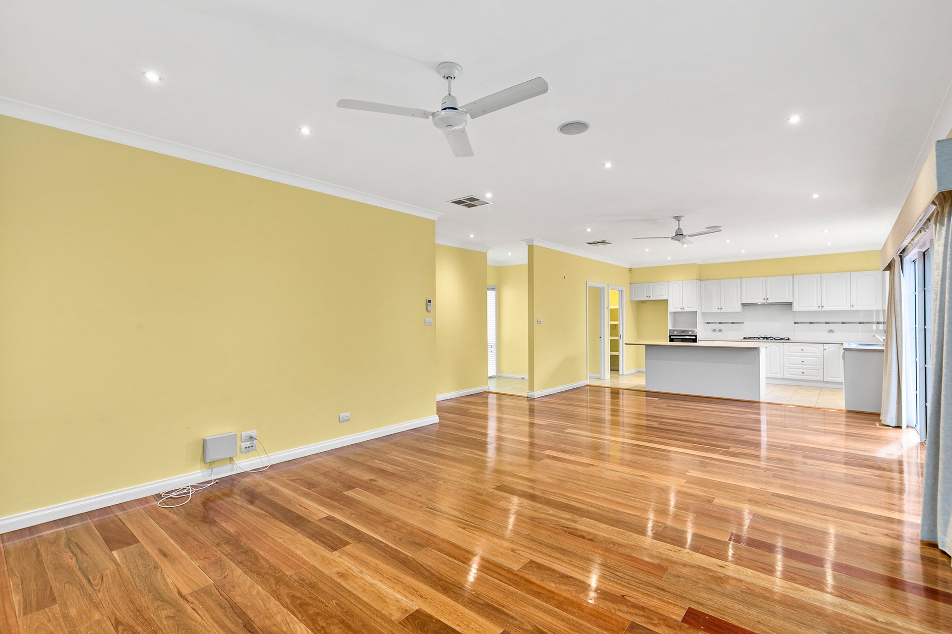 15A Eastmead Road, Croydon image 3