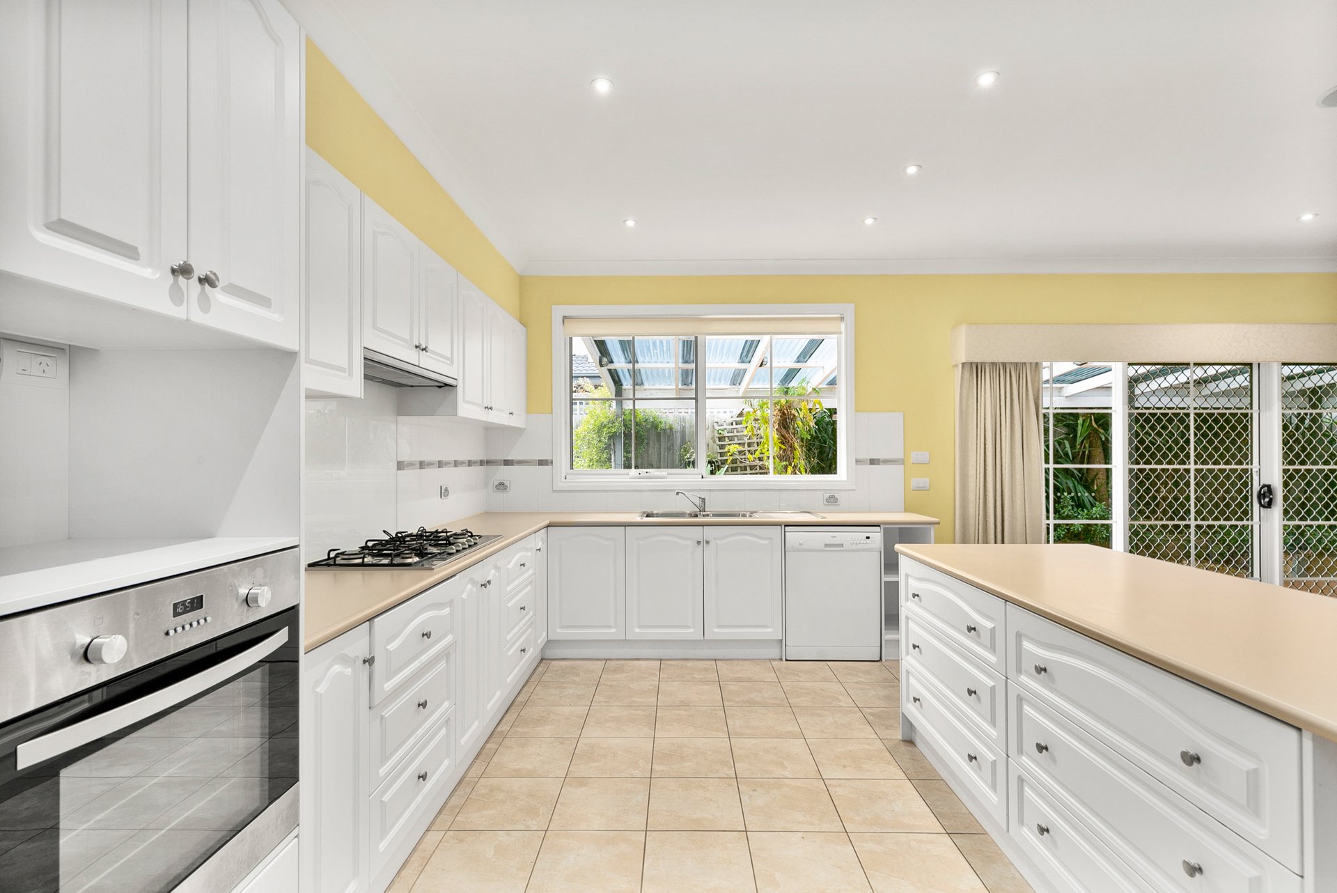 15A Eastmead Road, Croydon image 4
