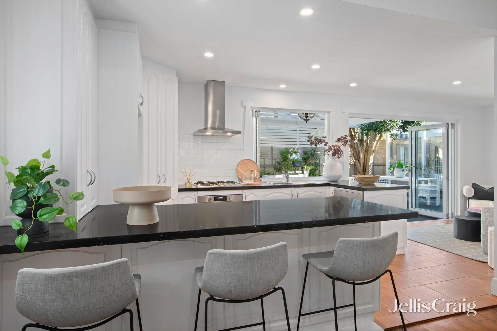 15a Holzer Street, Sandringham image 10