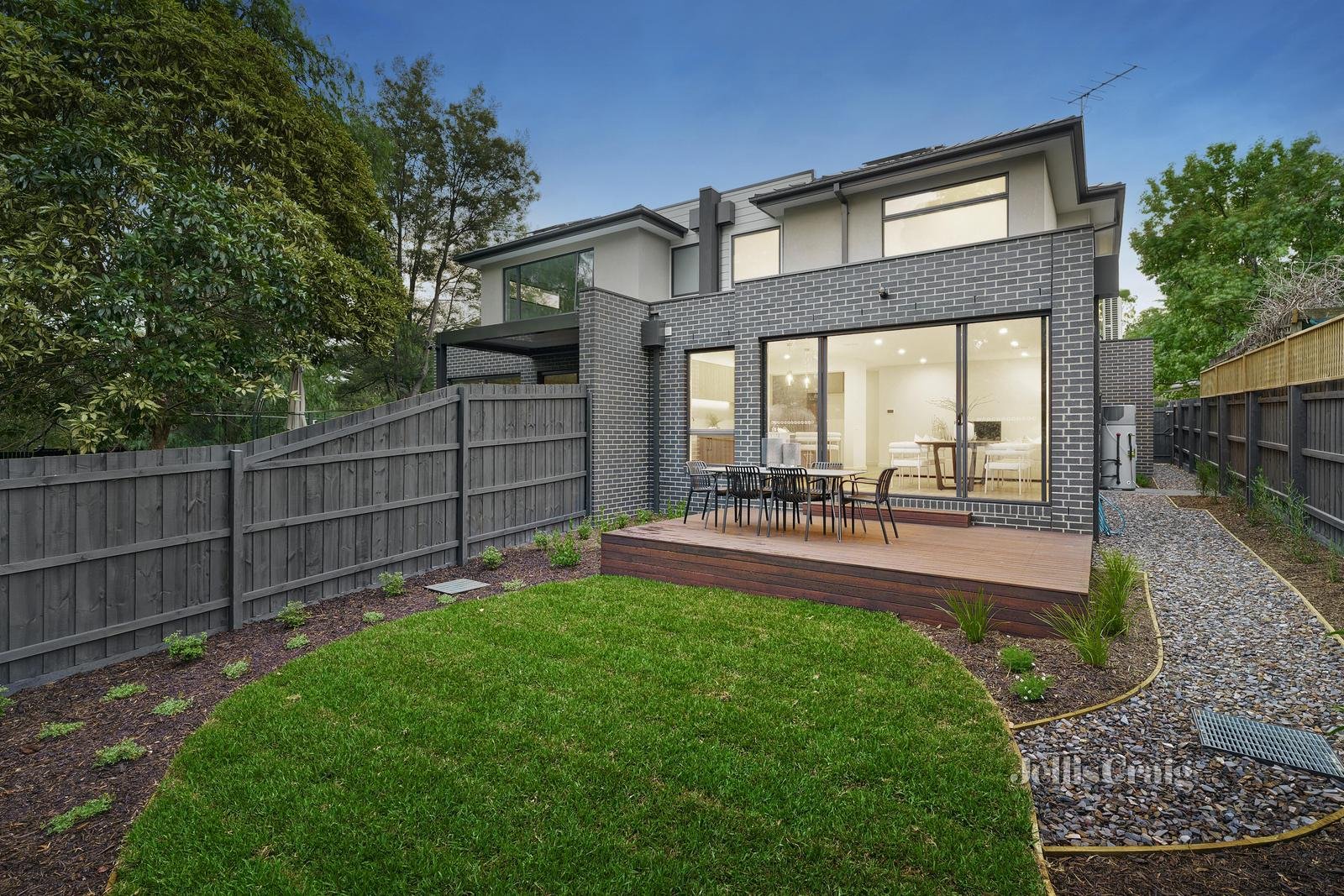 15a Janfourd Court, Mount Waverley image 12