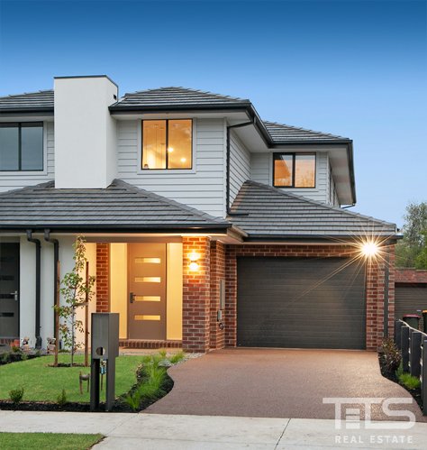 15A Lloyd Street, Strathmore image 2