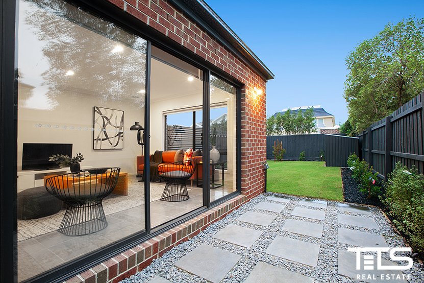 15A Lloyd Street, Strathmore image 3