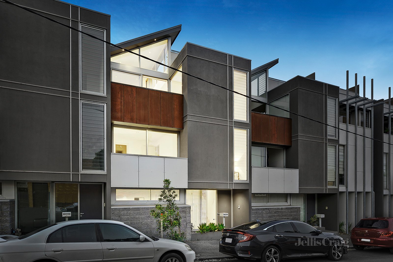 15A Lothian Street, North Melbourne image 1