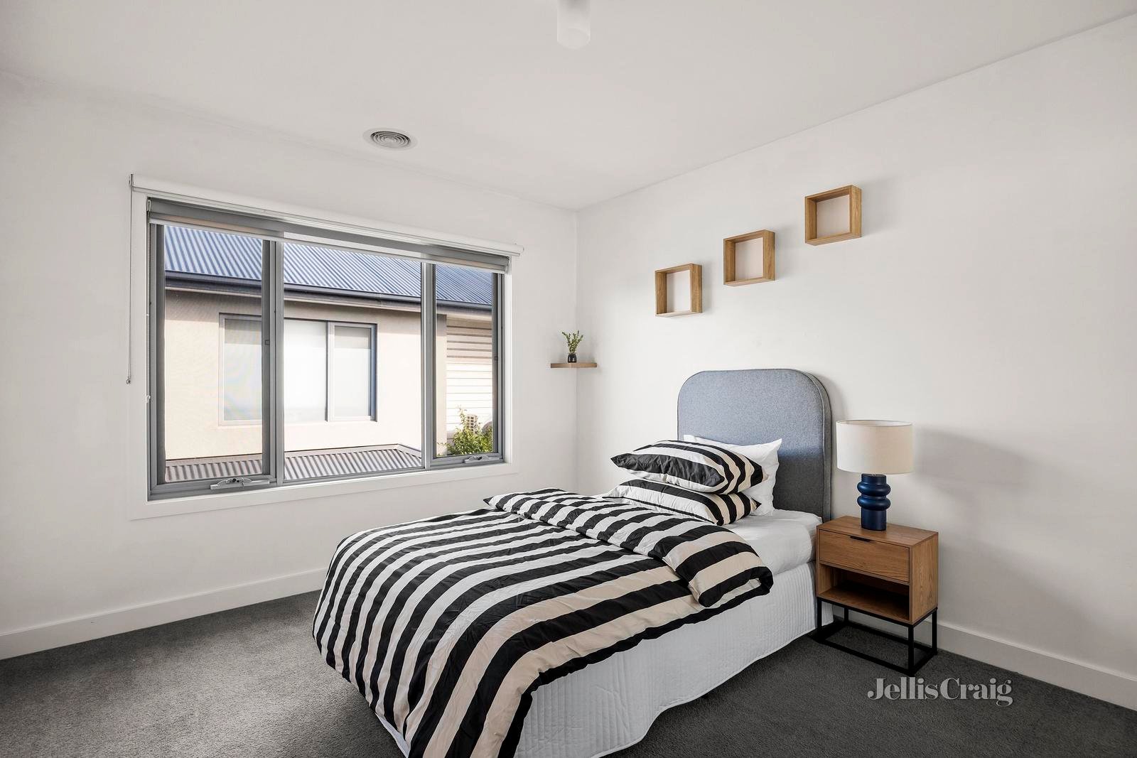 15A Maddox Road, Newport image 8