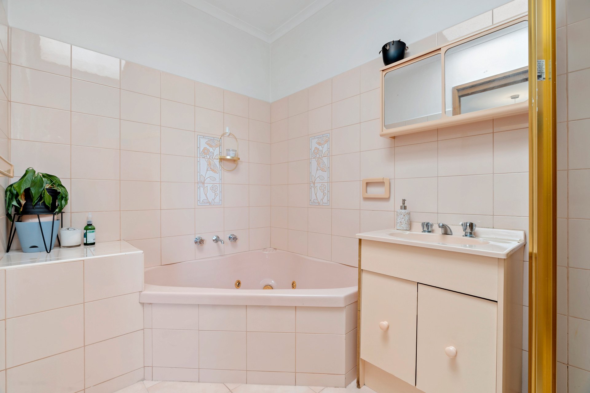 Property Gallery Thumbnail 7