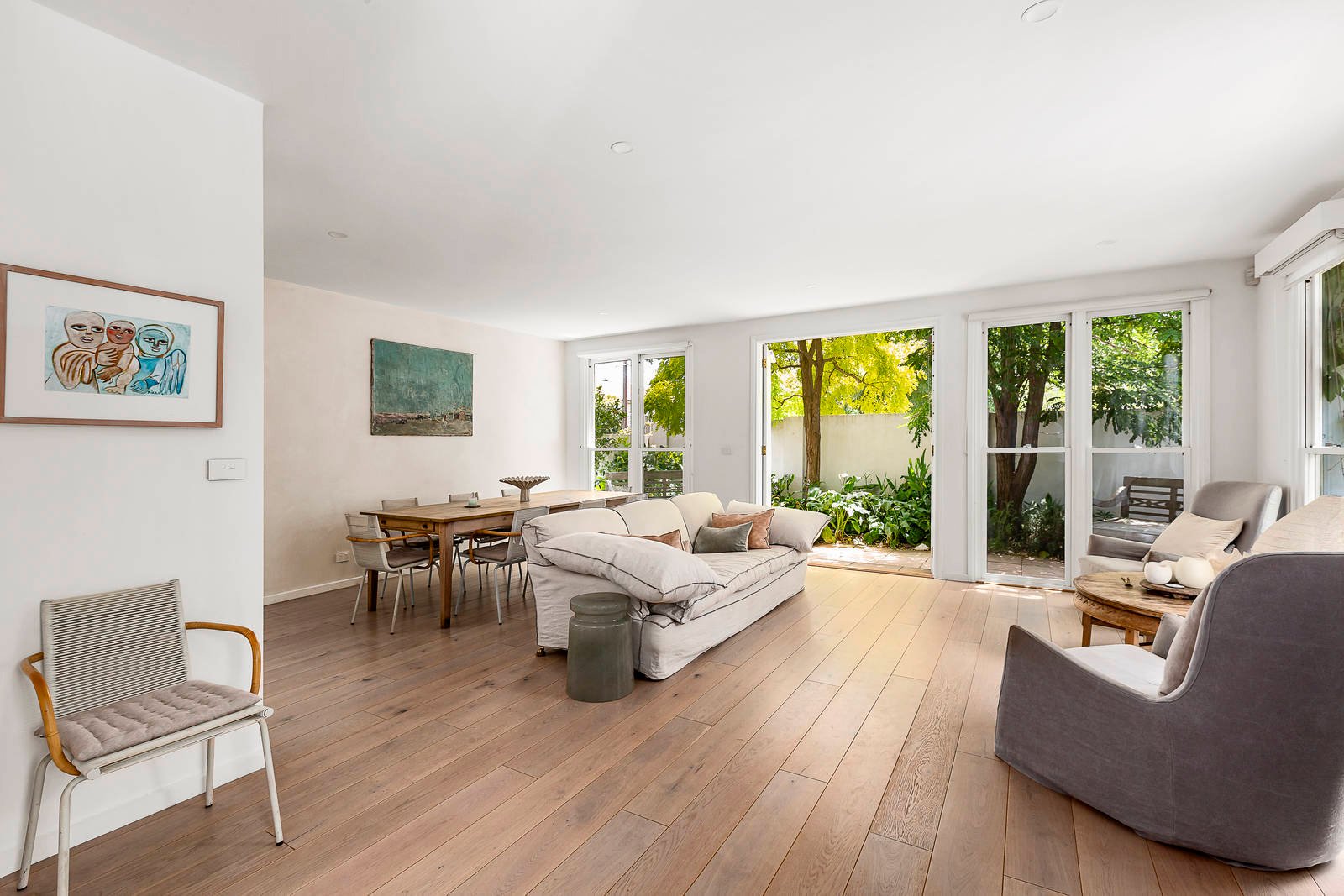 Property Gallery Thumbnail 3
