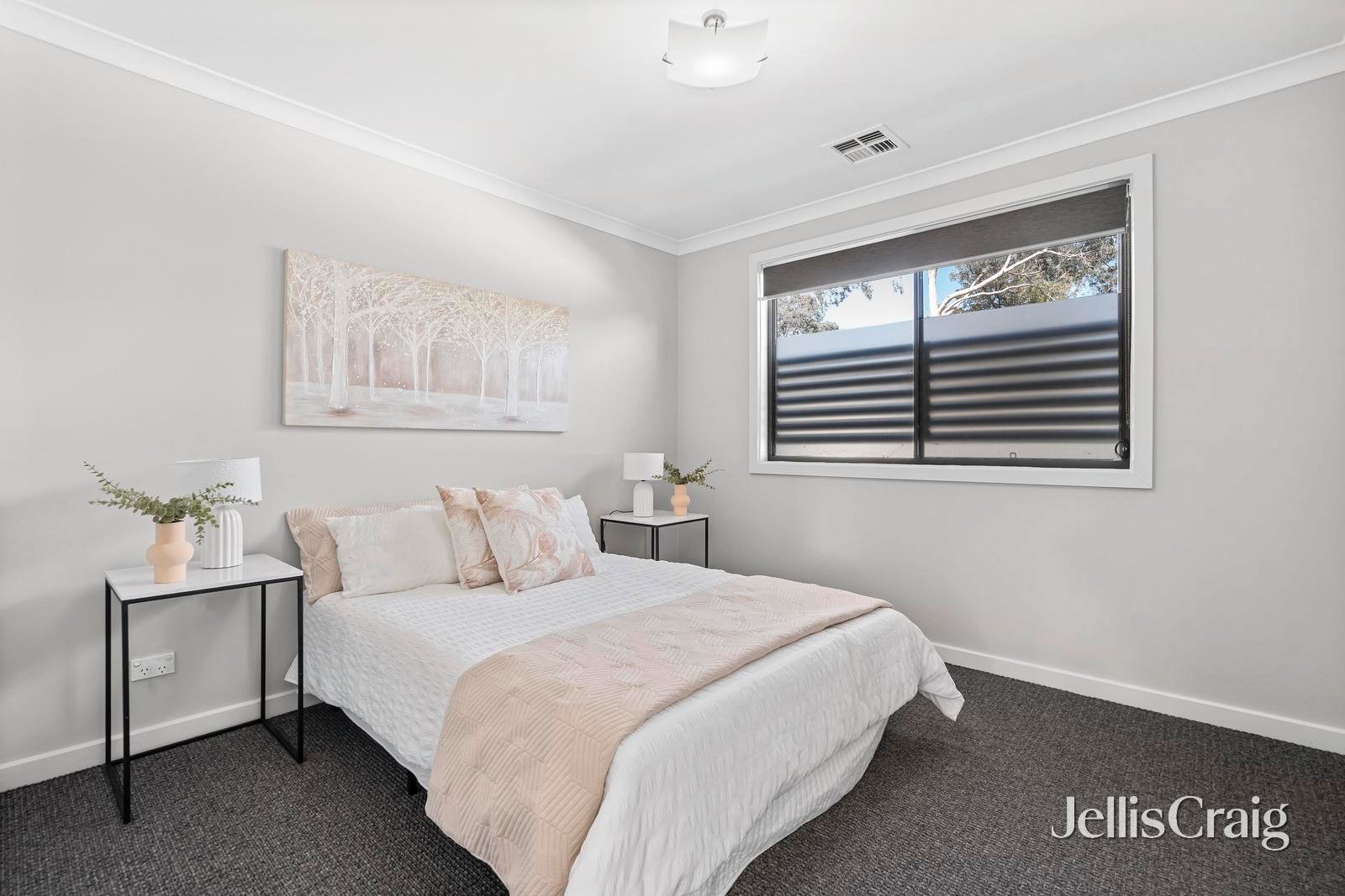 15A Stephen Crescent, Croydon image 12