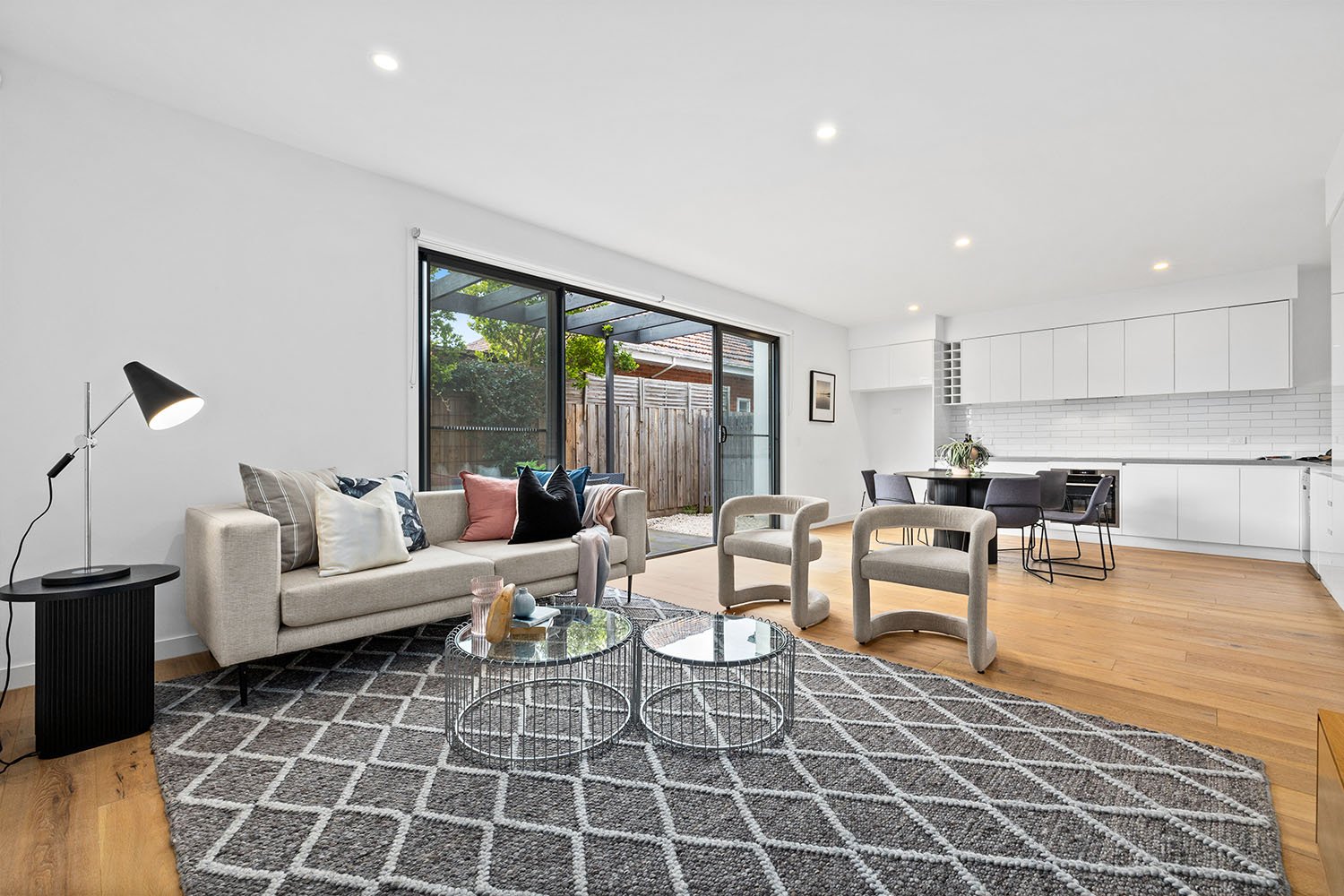15b Fairbank Road, Bentleigh image 2