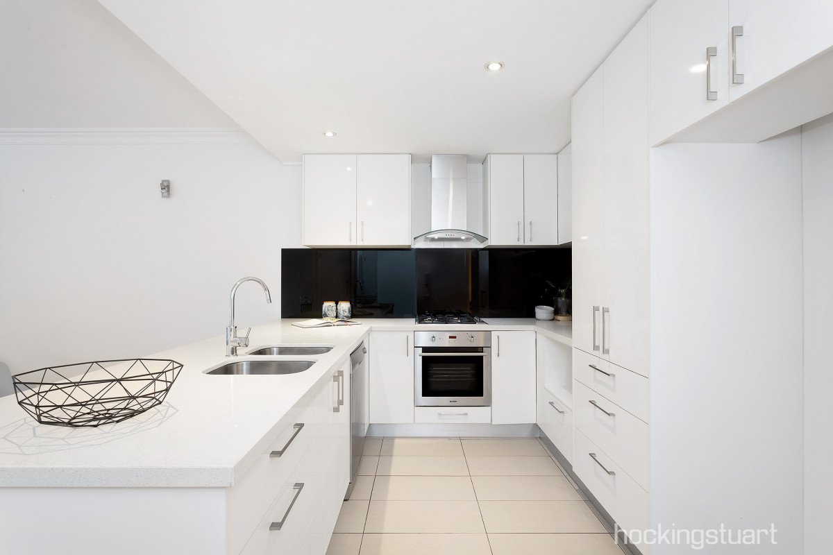 15B Inverleith Street, Hawthorn image 4