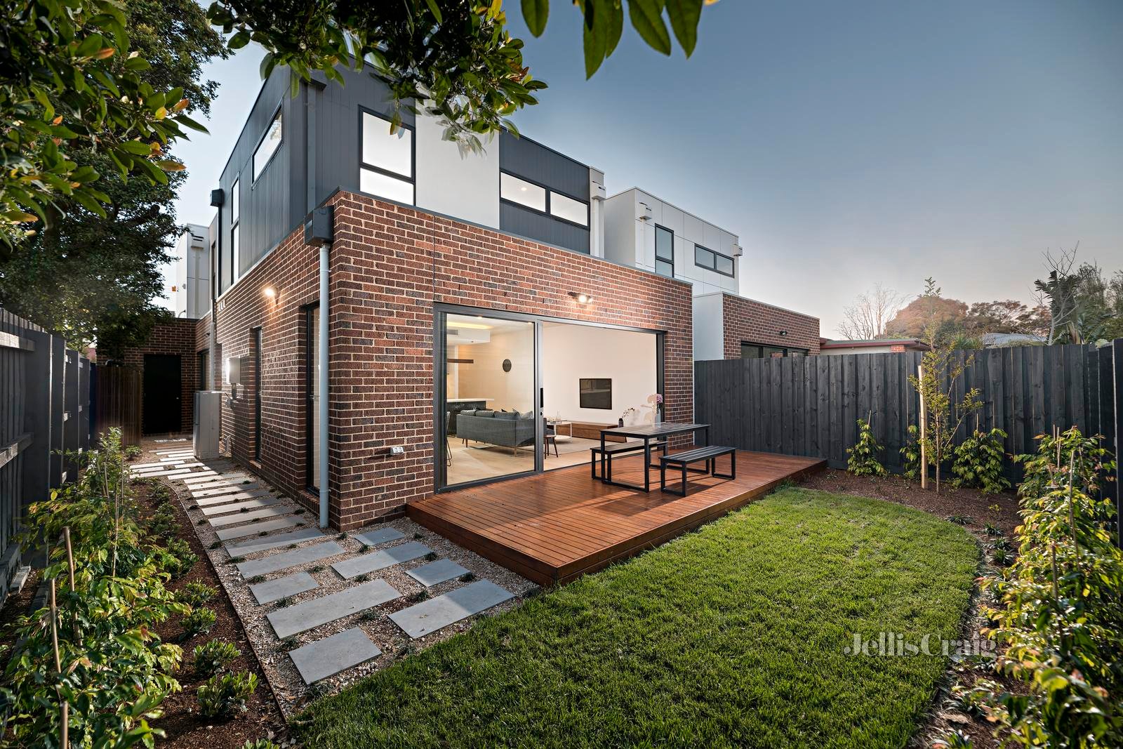 15b Roselyn Crescent, Bentleigh East image 14