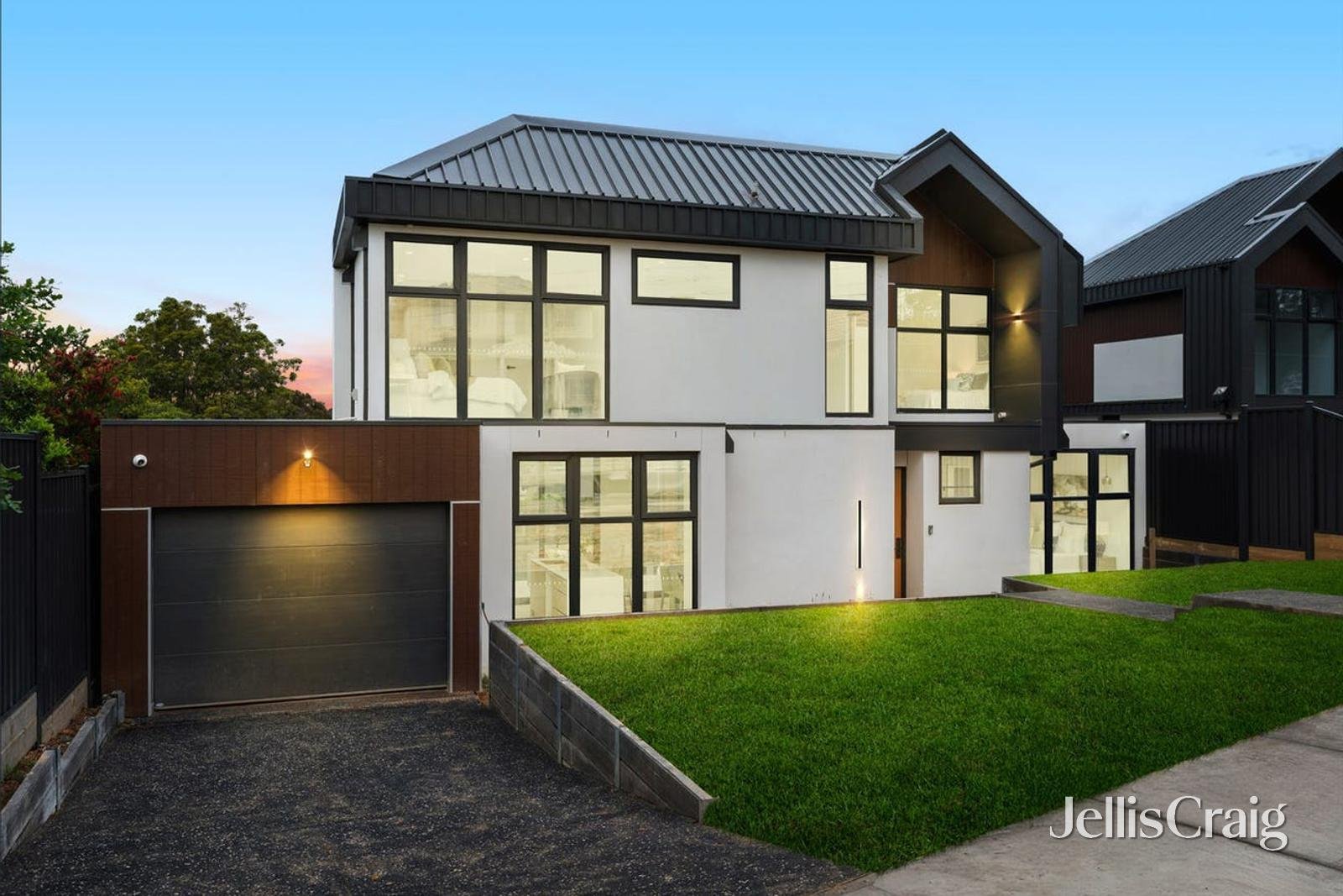 1/6-8 Saladin Avenue, Glen&nbsp;Waverley image 1