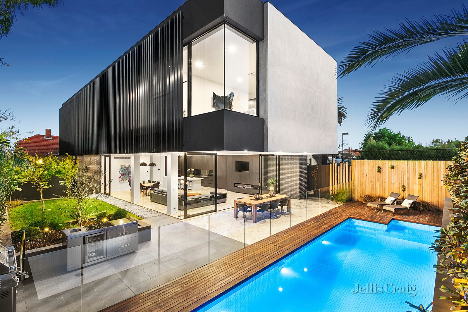 16 Aberfeldie Street, Aberfeldie
- Print Image 1