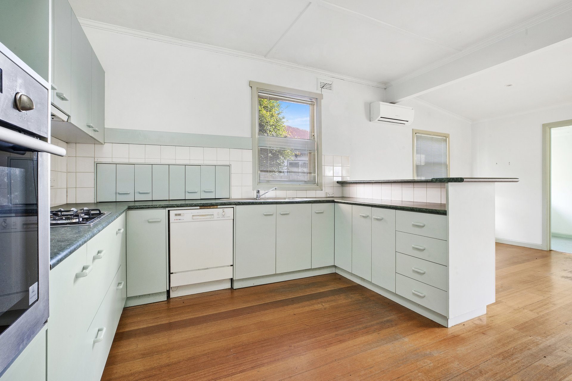 16 Addis Street, Geelong West image 2