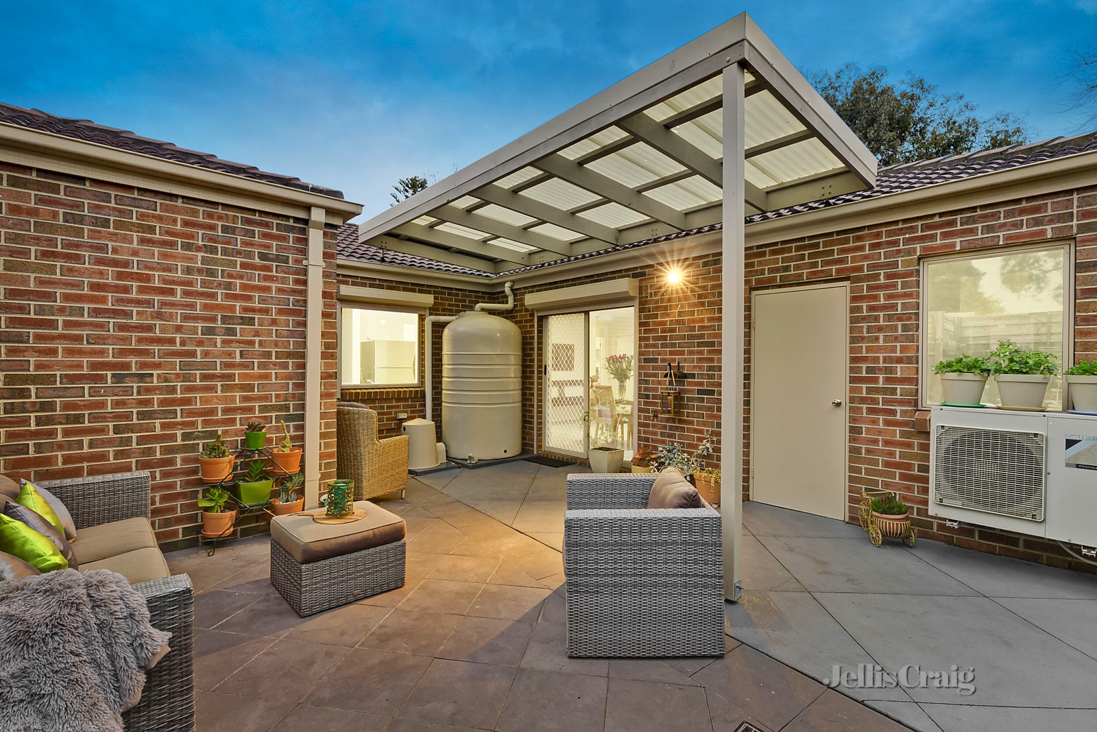 1/6 Adeline Street, Greensborough image 3