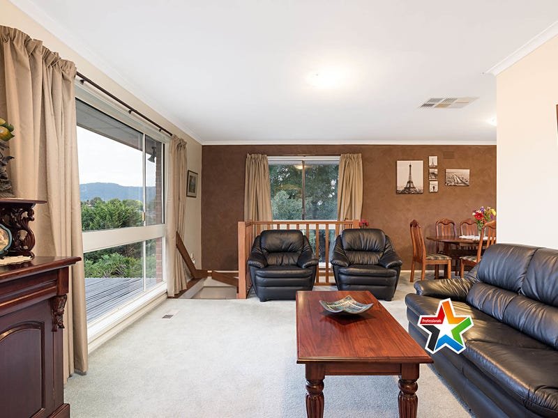 16 Alawara Drive, Mooroolbark image 2