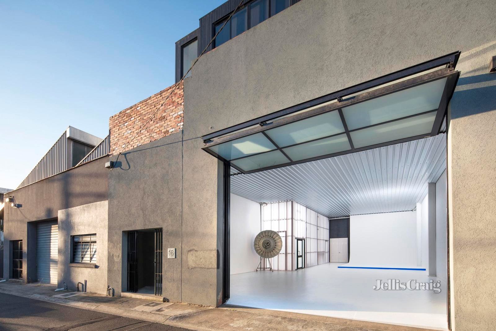 16 Albert Street, Northcote image 1